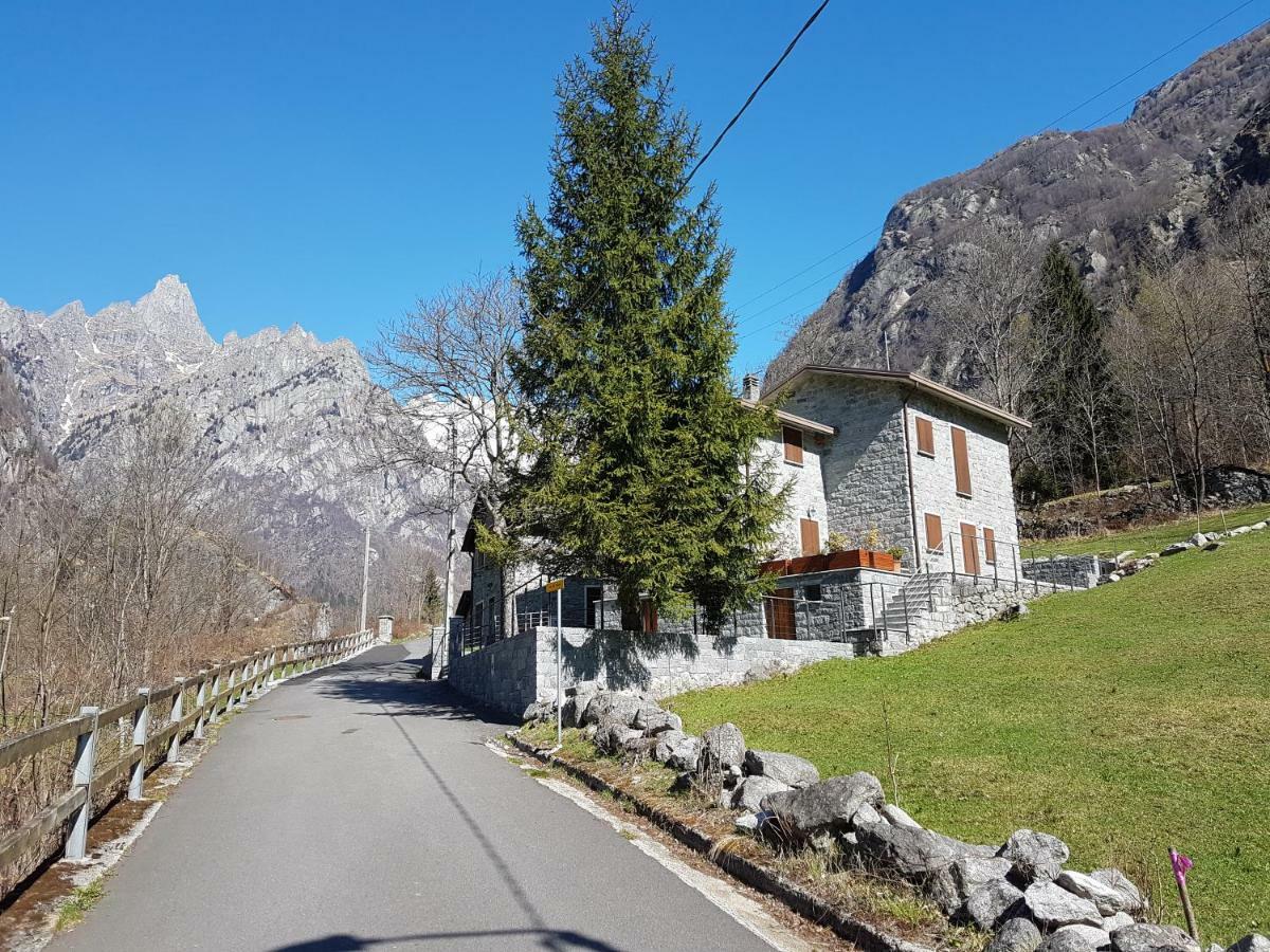 Hotel Ristorante Sasso Remenno Val Masino Экстерьер фото