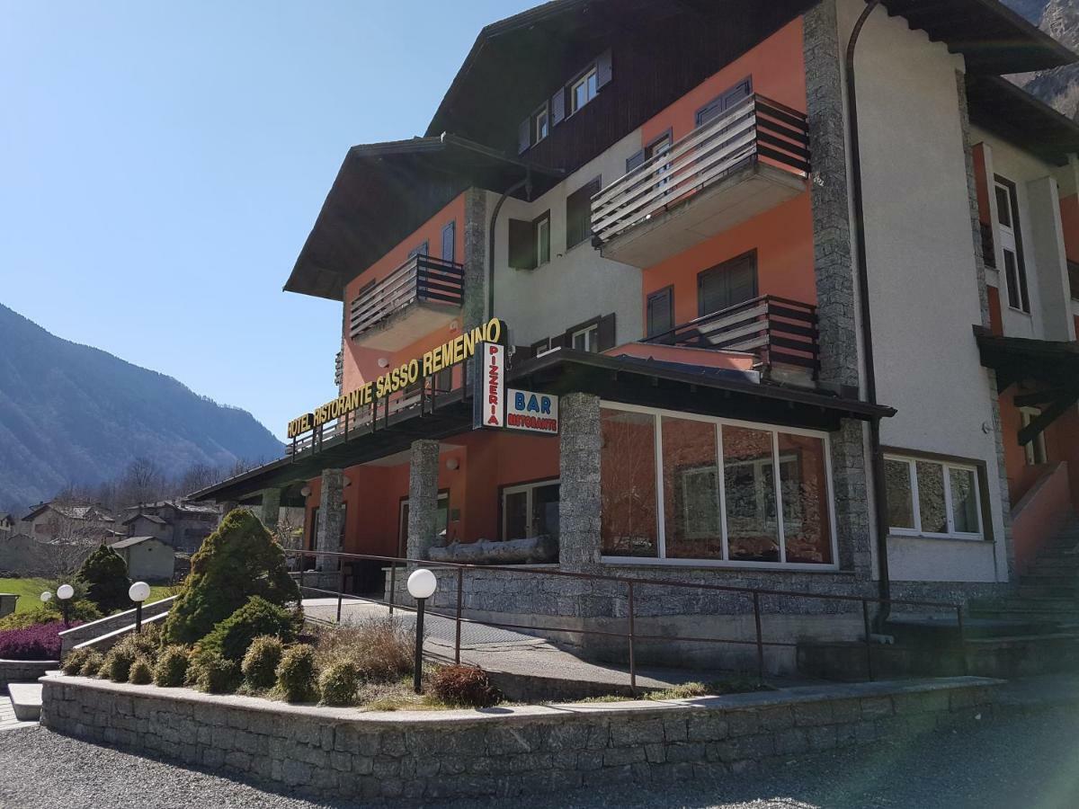 Hotel Ristorante Sasso Remenno Val Masino Экстерьер фото